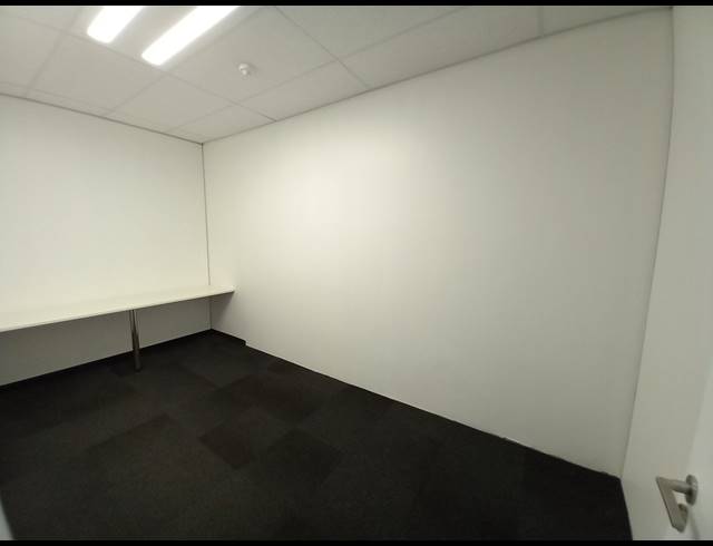 2,501M² OFFICE TO LET IN BRYANSTON